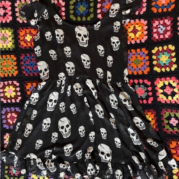 Tripp nyc Dresses & Skirts - Tripp NYC Black Dress with White Skull Print